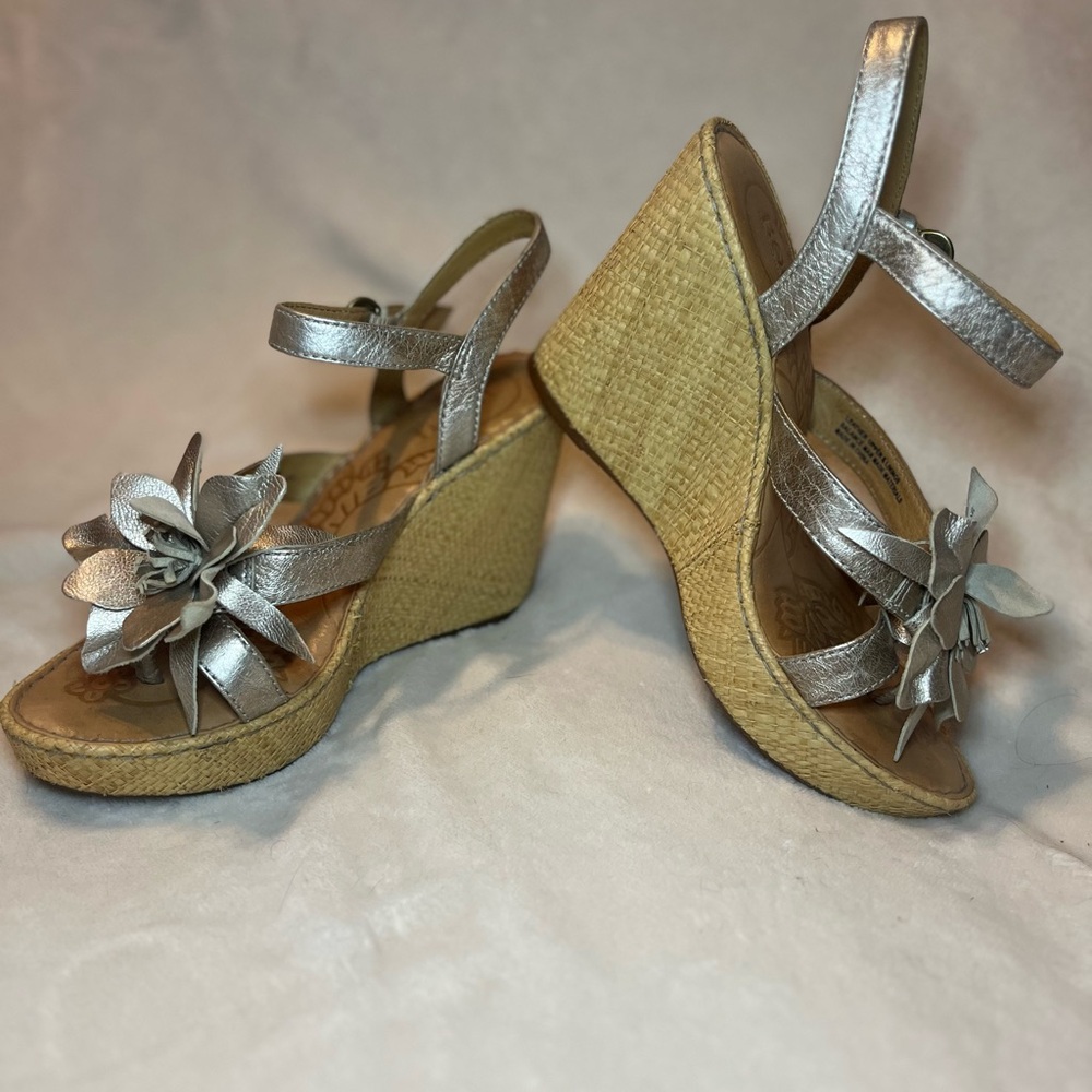 Born Concept Wedge Sandals Silver Womens size 8